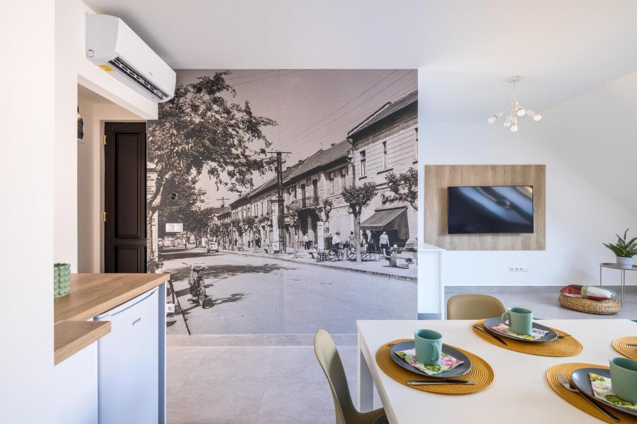 Stafetahaz Apartmanok Vac Exterior photo