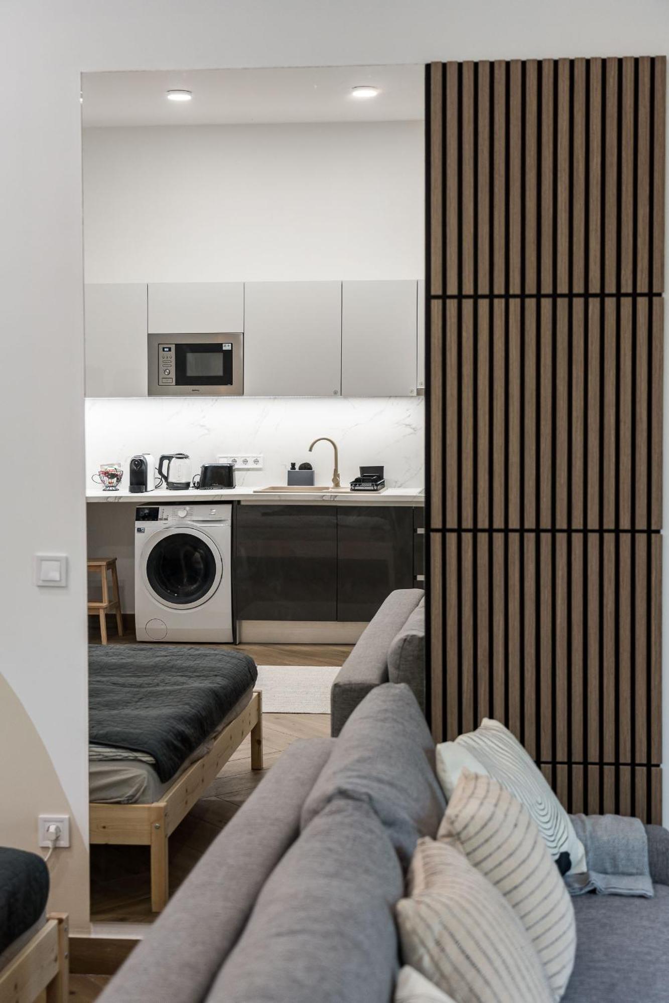Stafetahaz Apartmanok Vac Exterior photo