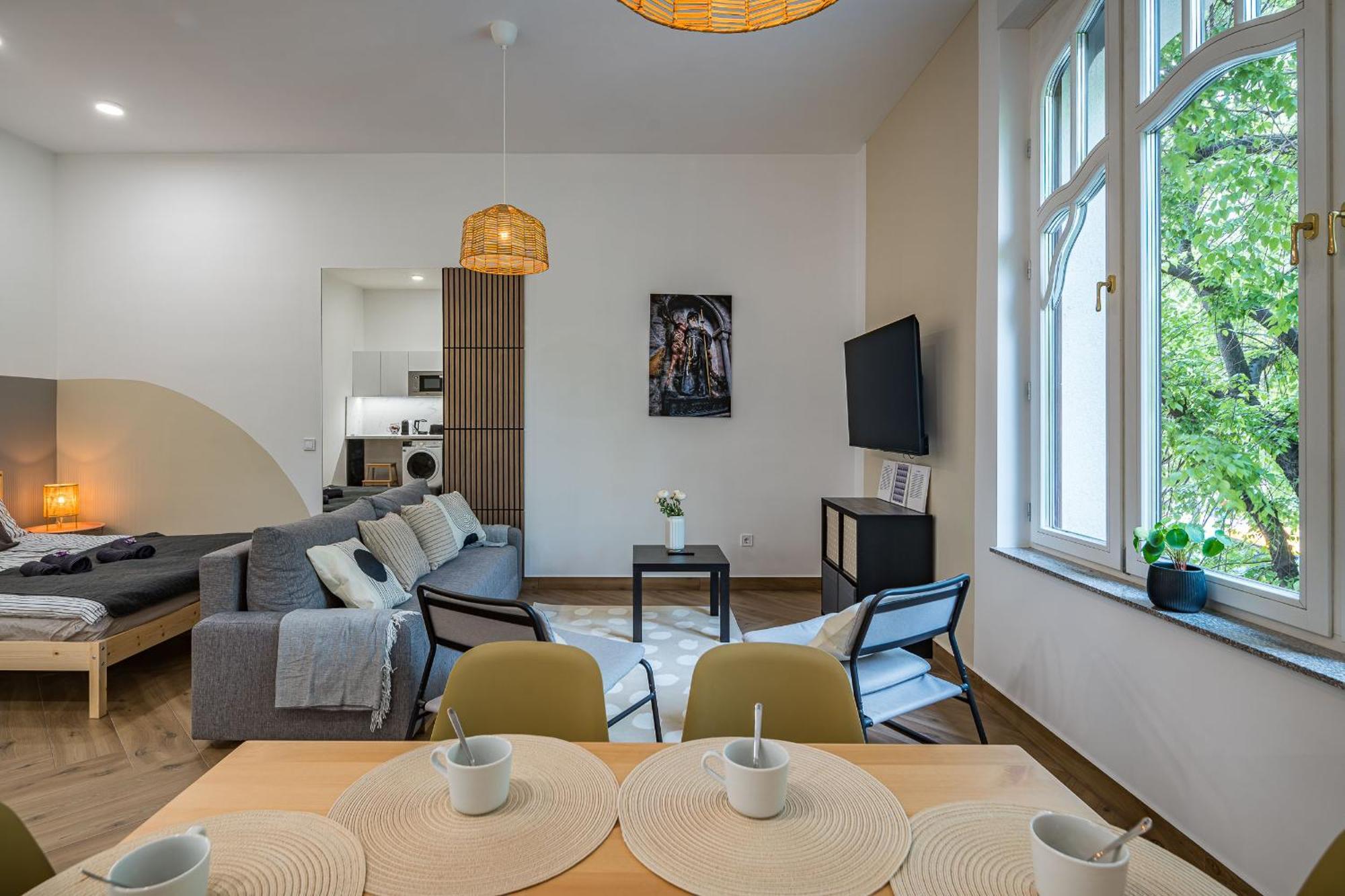 Stafetahaz Apartmanok Vac Exterior photo