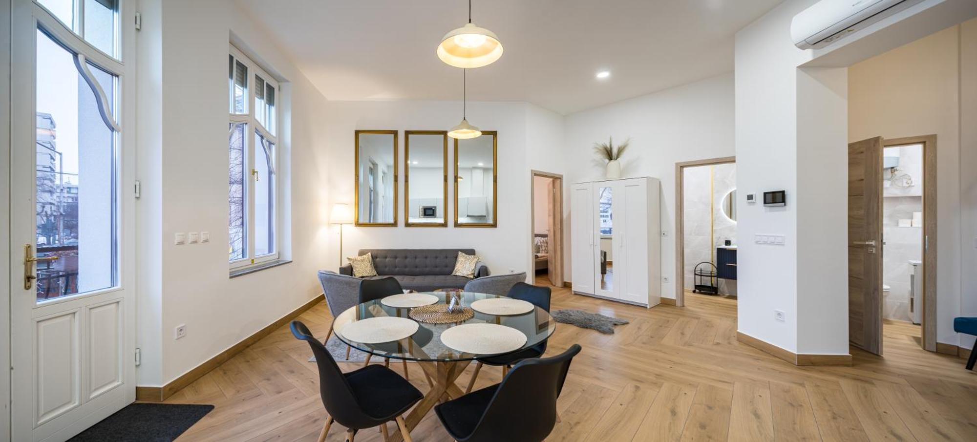 Stafetahaz Apartmanok Vac Exterior photo