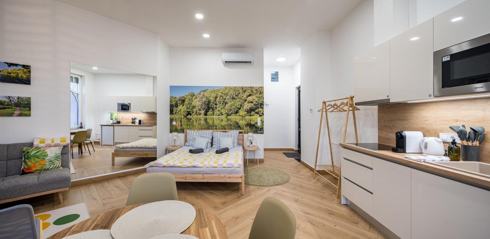 Stafetahaz Apartmanok Vac Exterior photo