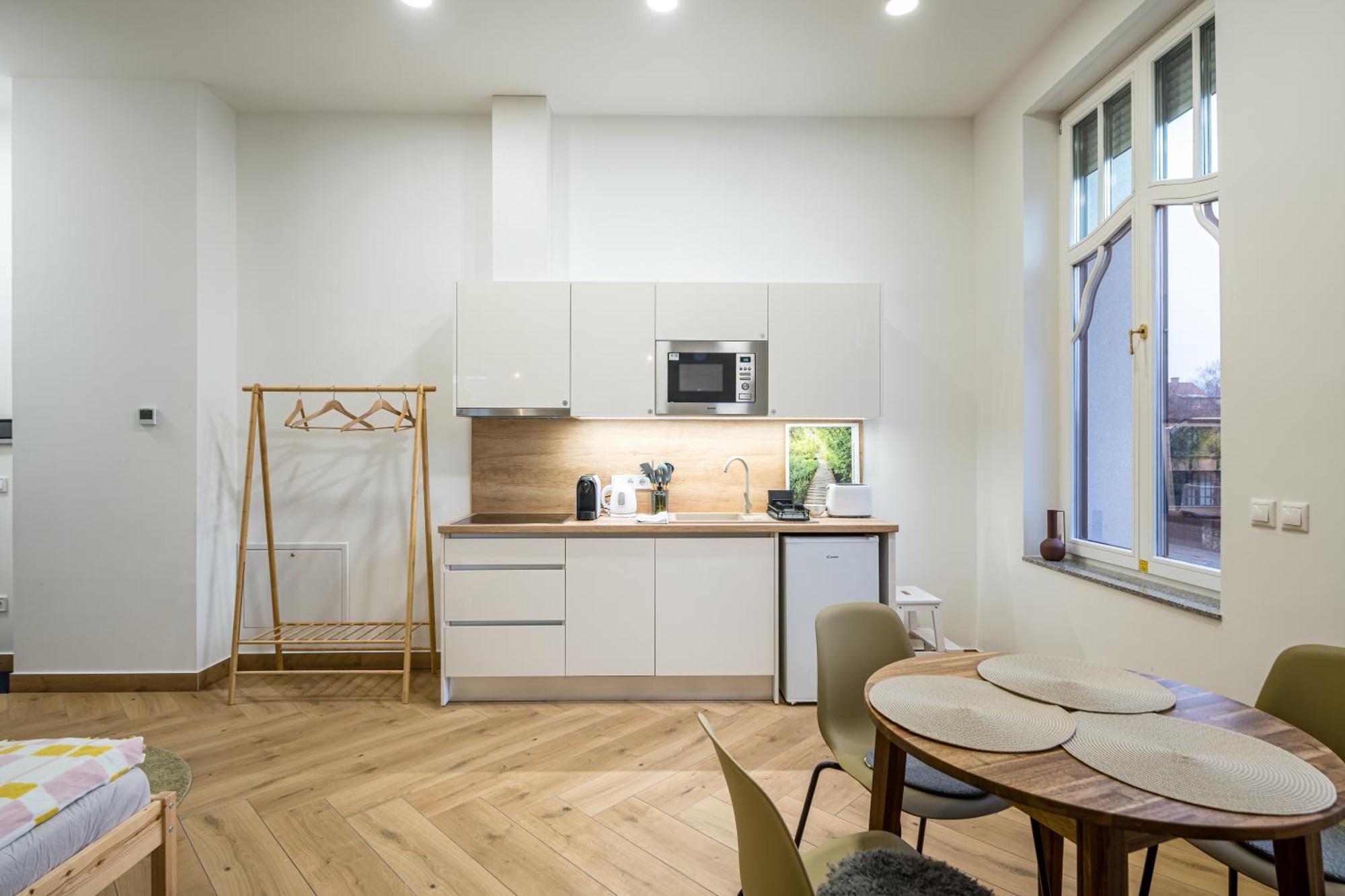 Stafetahaz Apartmanok Vac Exterior photo