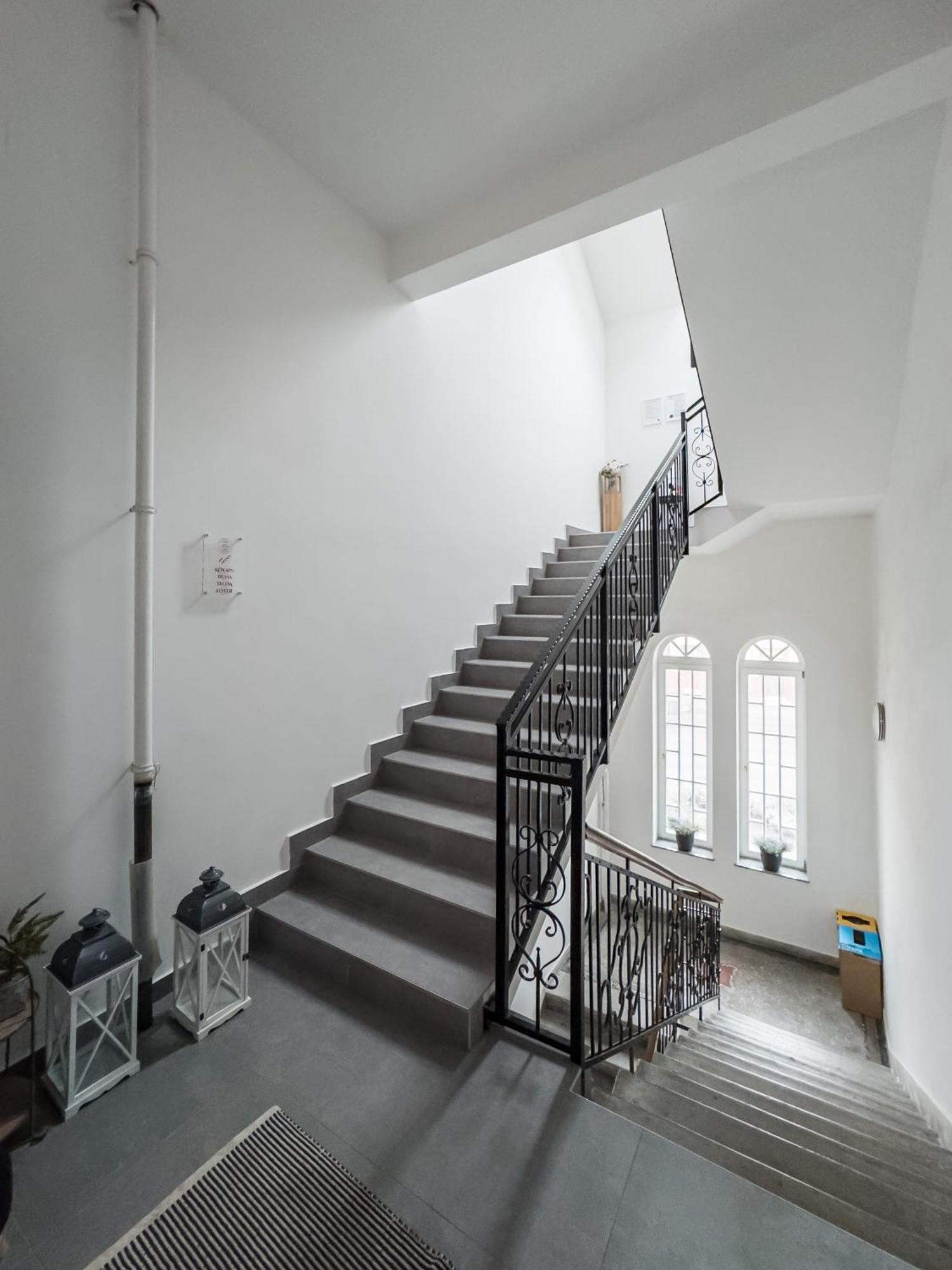 Stafetahaz Apartmanok Vac Exterior photo